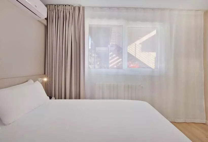 Fotos del hotel B&b  Oviedo:  25