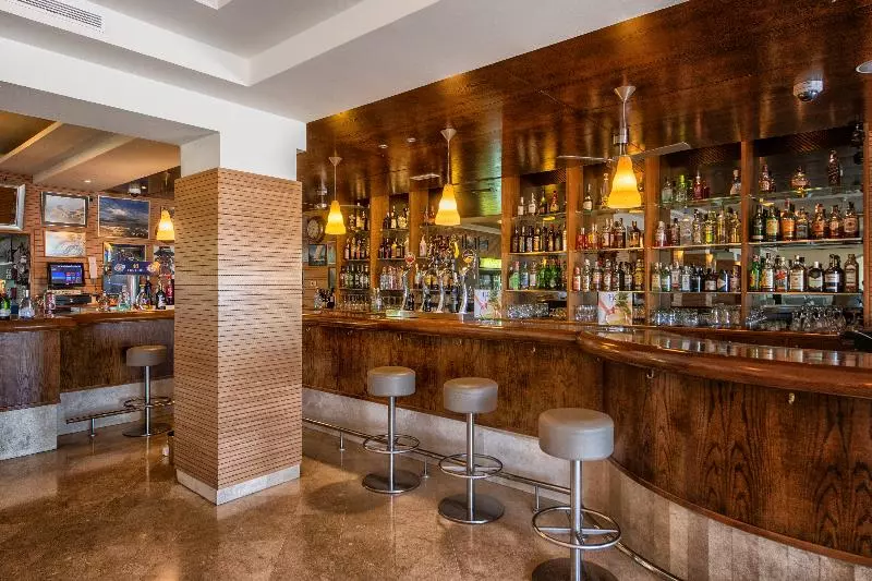 Fotos del hotel Cala Bona:  8