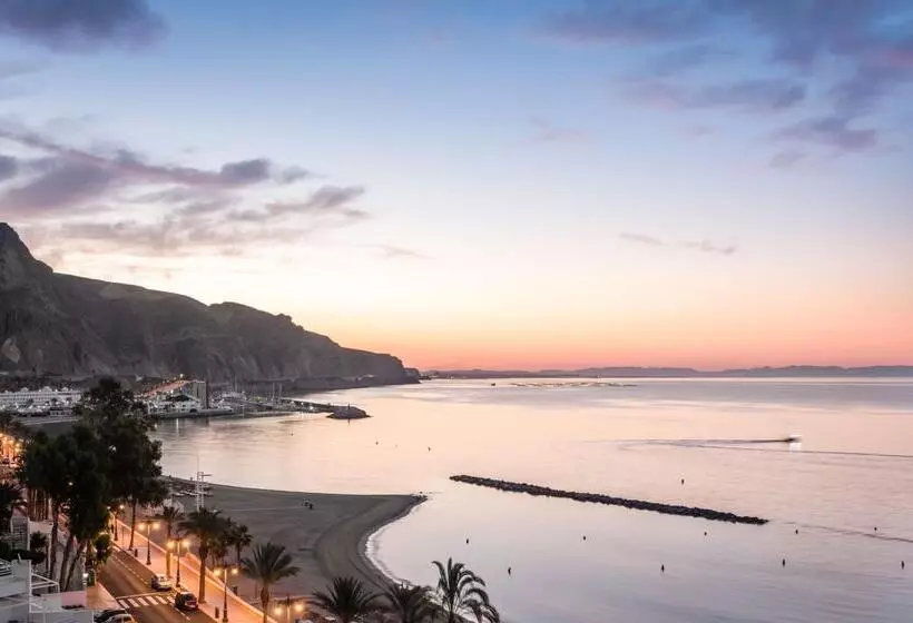 Fotos del hotel Portomagno:  11