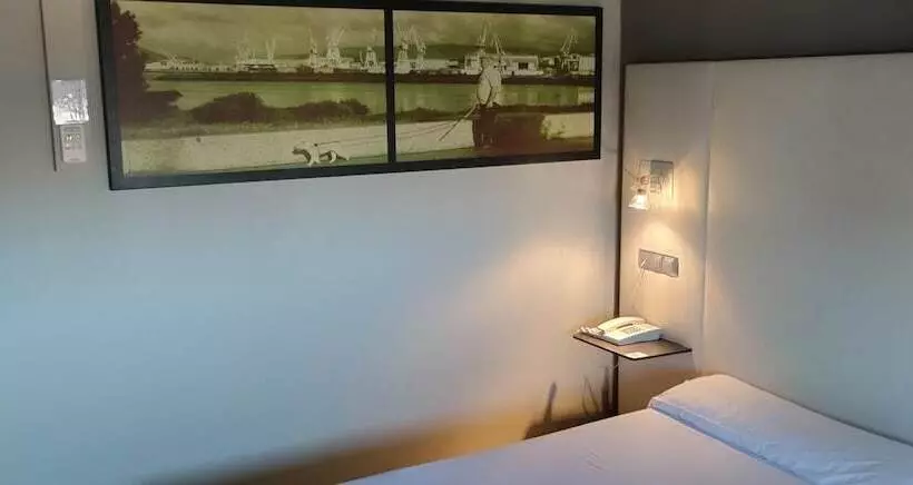 Fotos del hotel Carrís Almirante:  25