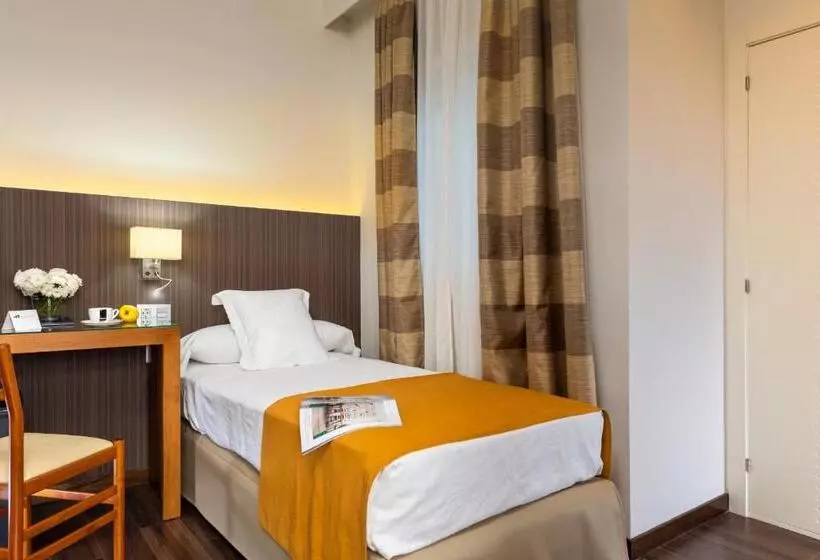 Fotos del hotel De Francia Y París:  23