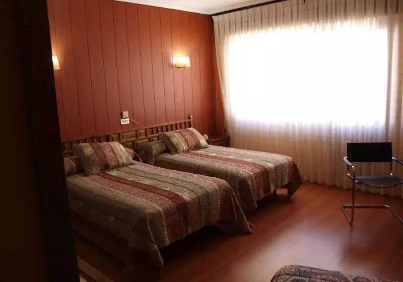 Fotos del hotel Marqués De Santillana:  15