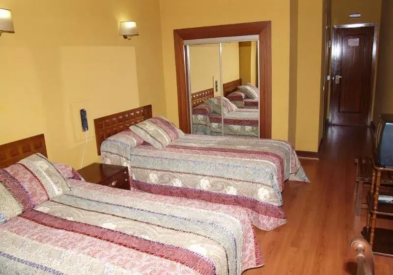 Fotos del hotel Marqués De Santillana:  19