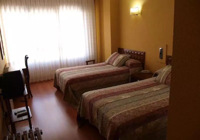 Fotos del hotel Marqués De Santillana:  18