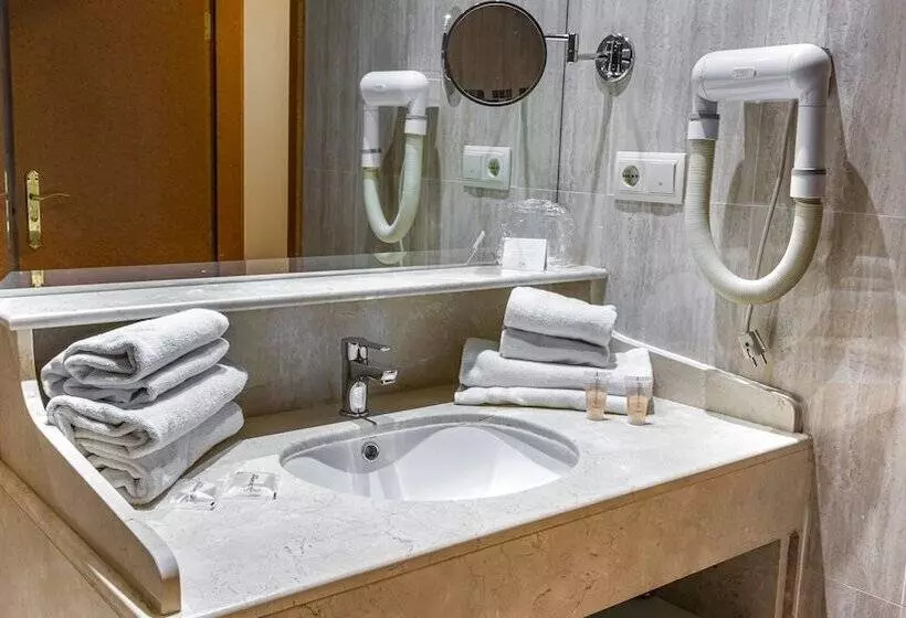 Fotos del hotel Reina Cristina:  15