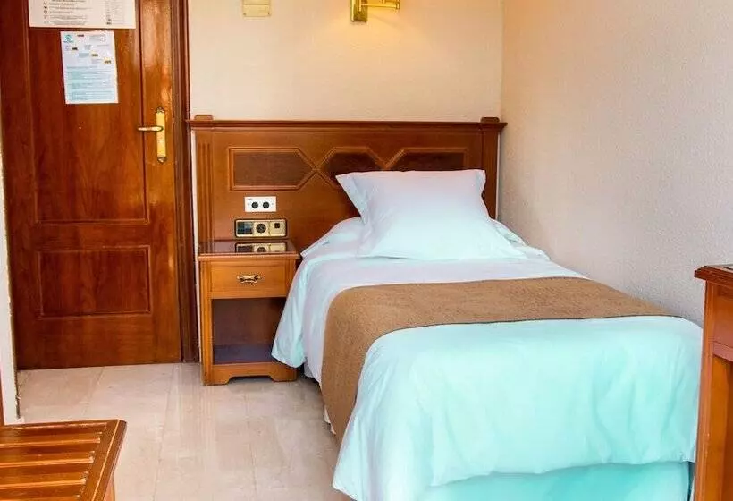 Fotos del hotel Reina Cristina:  19