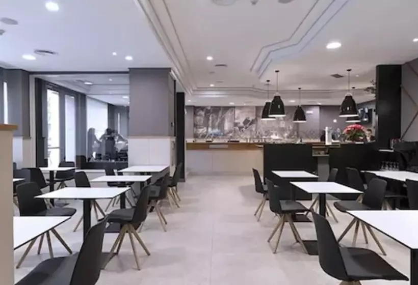 Fotos del hotel Blanca De Navarra:  24