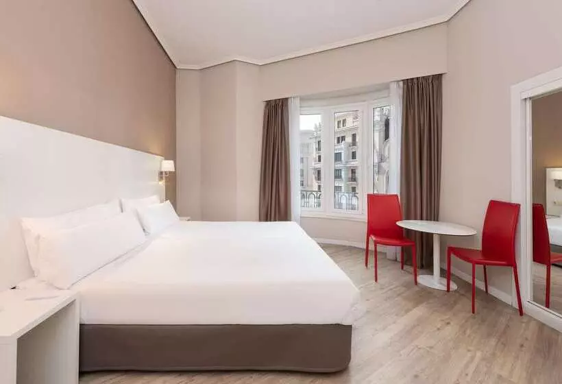 Fotos del hotel Madrid Gran Via 25 Affiliated By Meliá:  3