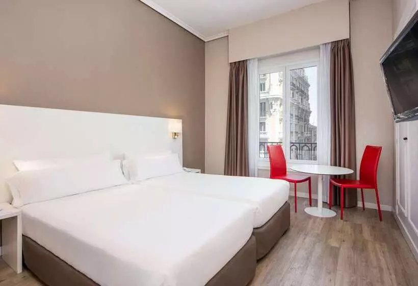 Fotos del hotel Madrid Gran Via 25 Affiliated By Meliá:  12