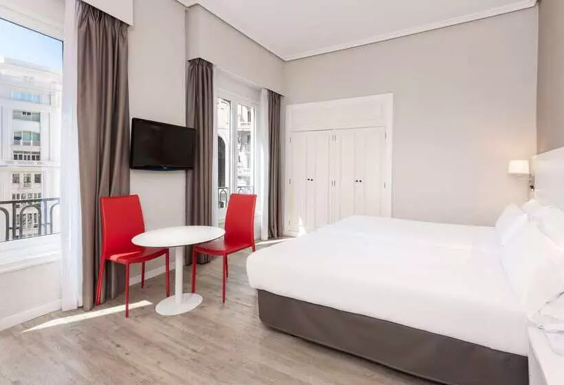 Fotos del hotel Madrid Gran Via 25 Affiliated By Meliá:  20