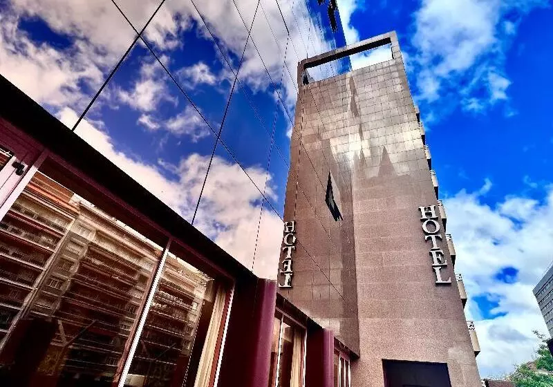 Fotos del hotel Mercure Carlton Rioja:  16