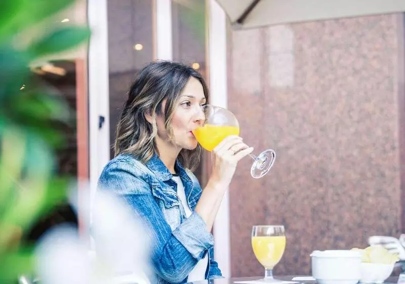 Fotos del hotel Mercure Carlton Rioja:  5