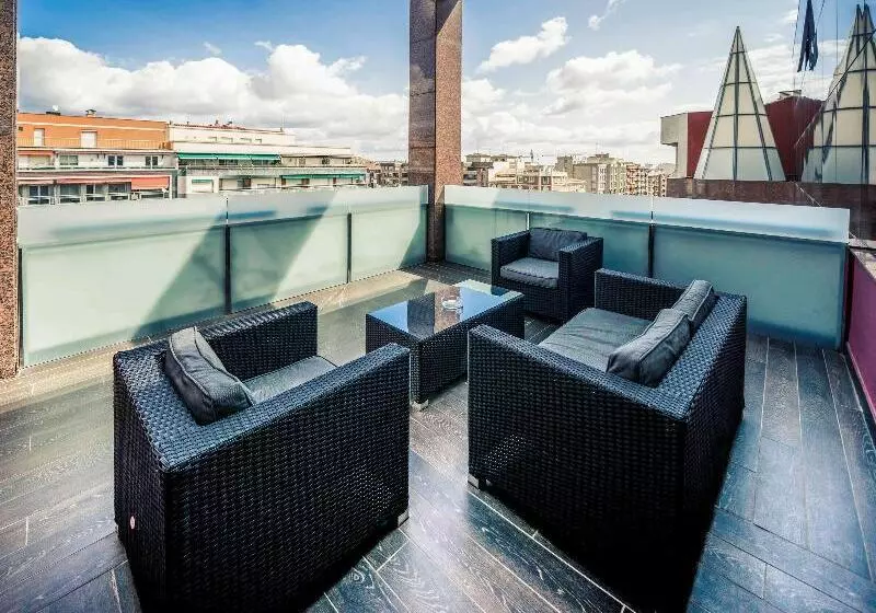 Fotos del hotel Mercure Carlton Rioja:  8