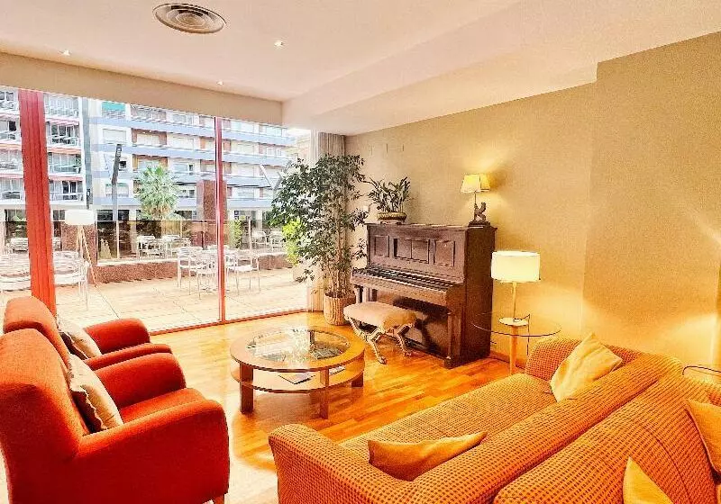 Fotos del hotel Mercure Carlton Rioja:  11