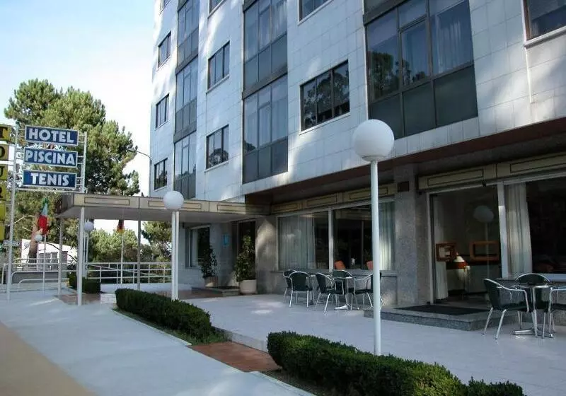 Fotos del hotel Touris:  10