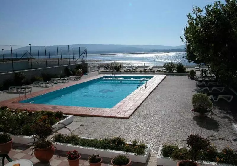 Fotos del hotel Touris:  15