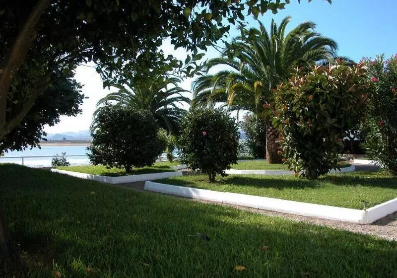 Fotos del hotel Touris:  14