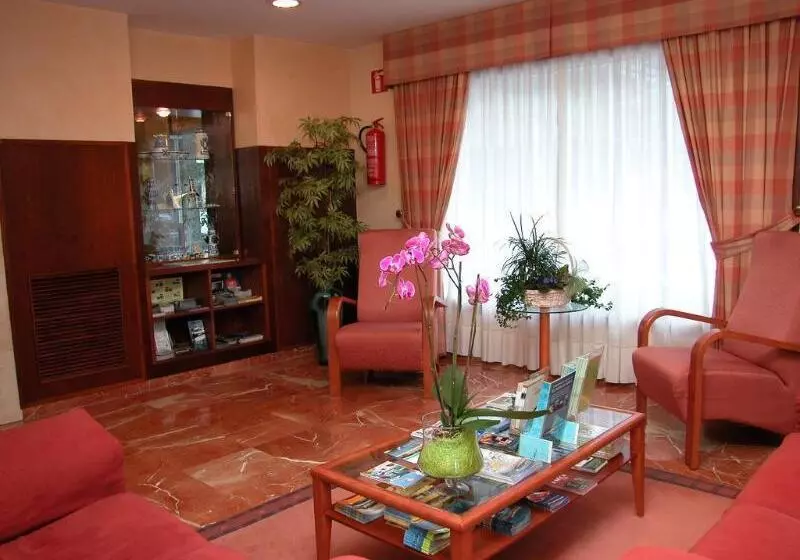 Fotos del hotel Touris:  16