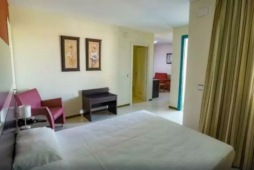 Fotos del hotel Jm Jardin De La Reina:  8