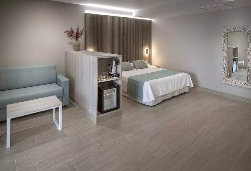 Fotos del hotel 4r Gran Europe:  4