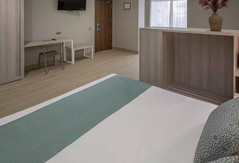 Fotos del hotel 4r Gran Europe:  8