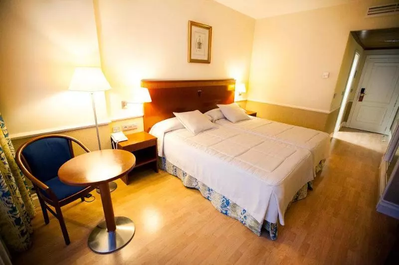 Fotos del hotel Alfonso Viii:  1