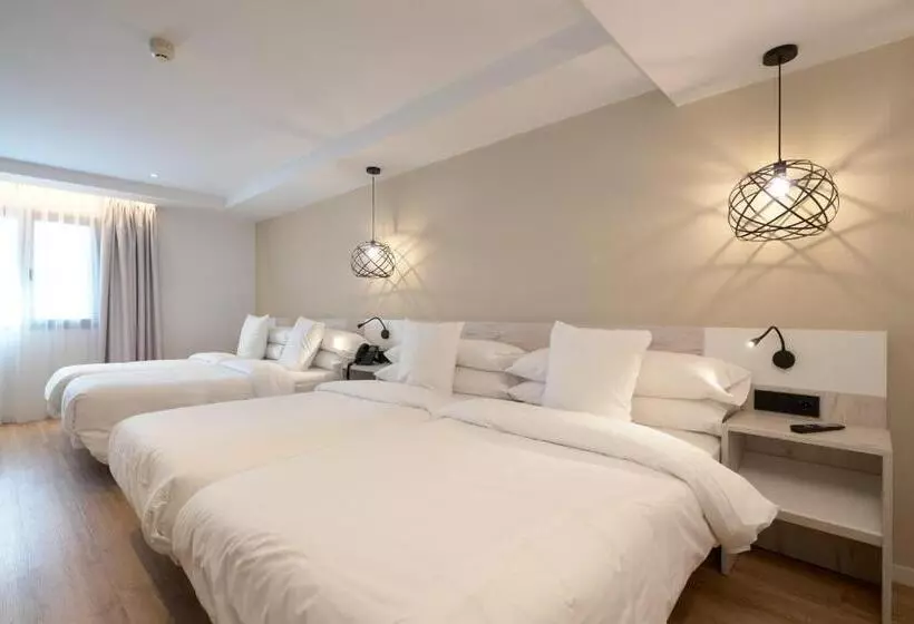 Fotos del hotel San Cristóbal:  23