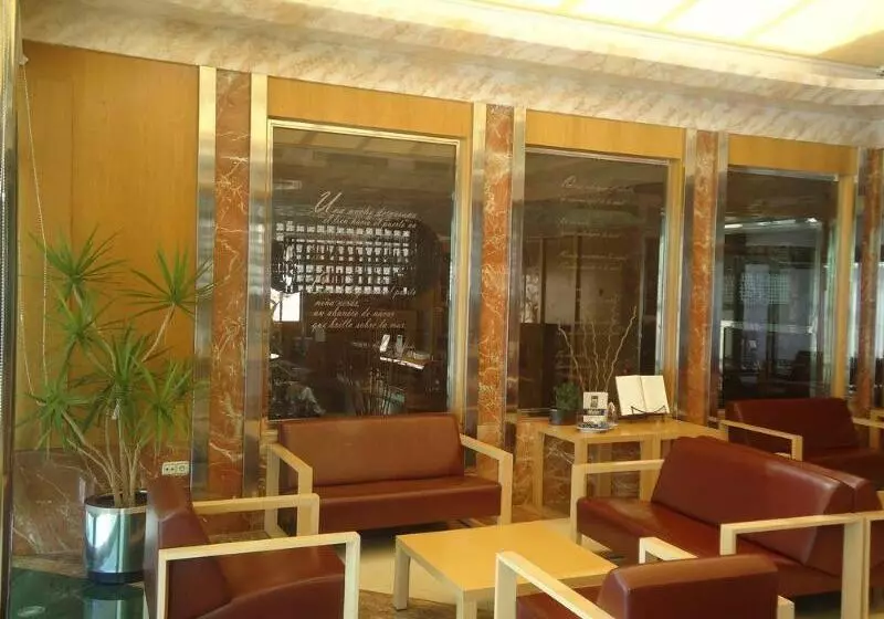 Fotos del hotel Isabel:  13