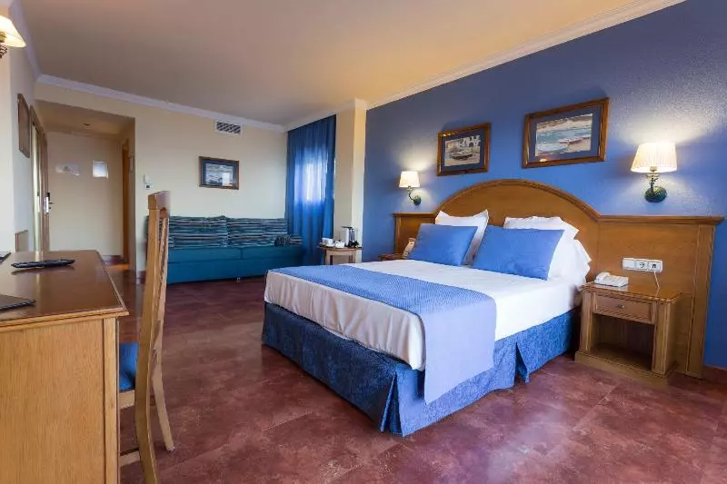 Fotos del hotel Isabel:  3