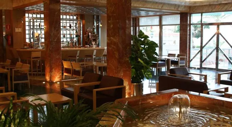 Fotos del hotel Isabel:  17