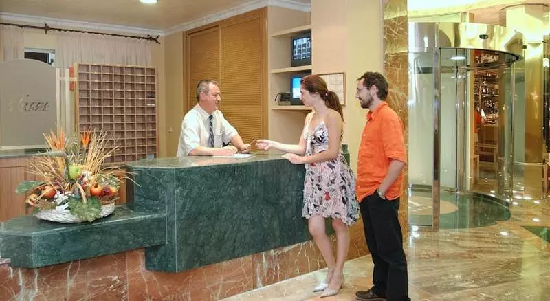 Fotos del hotel Isabel:  11