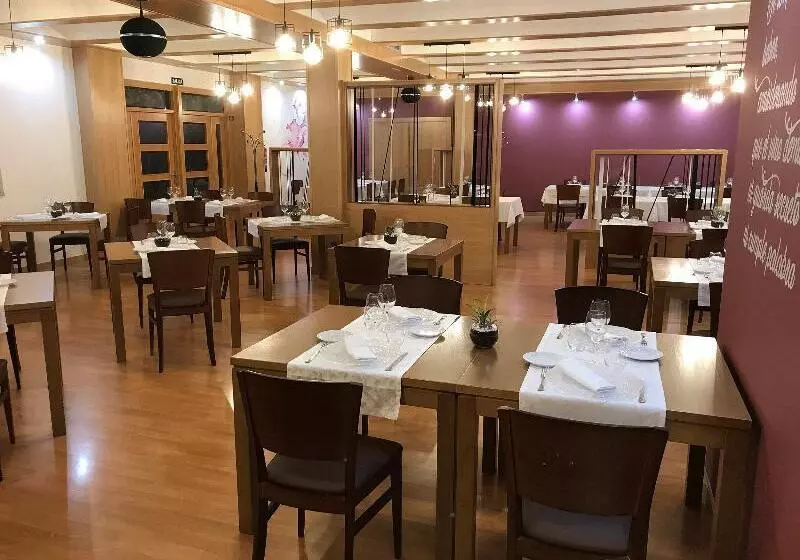 Fotos del hotel Mozárbez Salamanca:  9