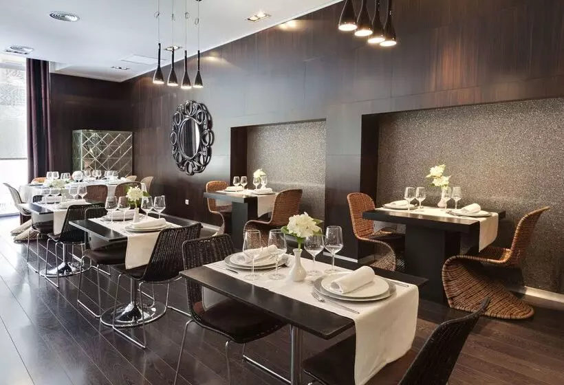 Fotos del hotel Occidental Santa Cruz Contemporáneo:  33