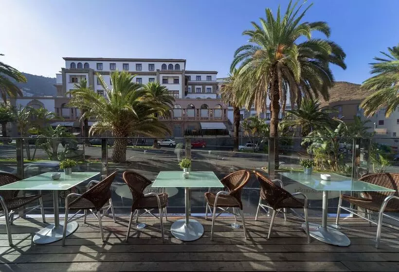 Fotos del hotel Occidental Santa Cruz Contemporáneo:  43