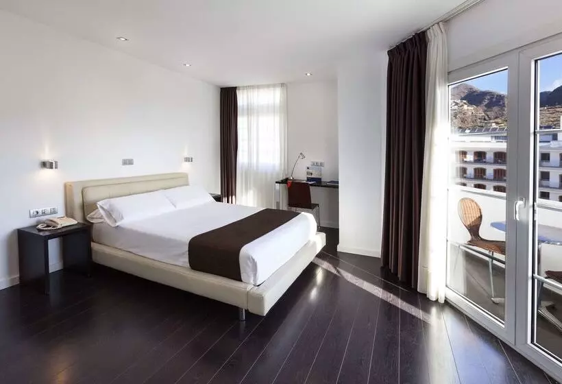 Fotos del hotel Occidental Santa Cruz Contemporáneo:  19