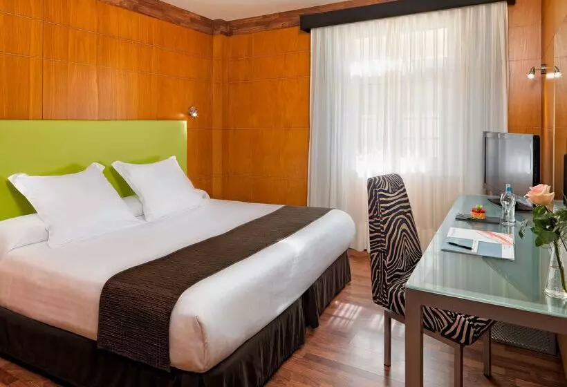 Fotos del hotel Occidental Santa Cruz Contemporáneo:  27