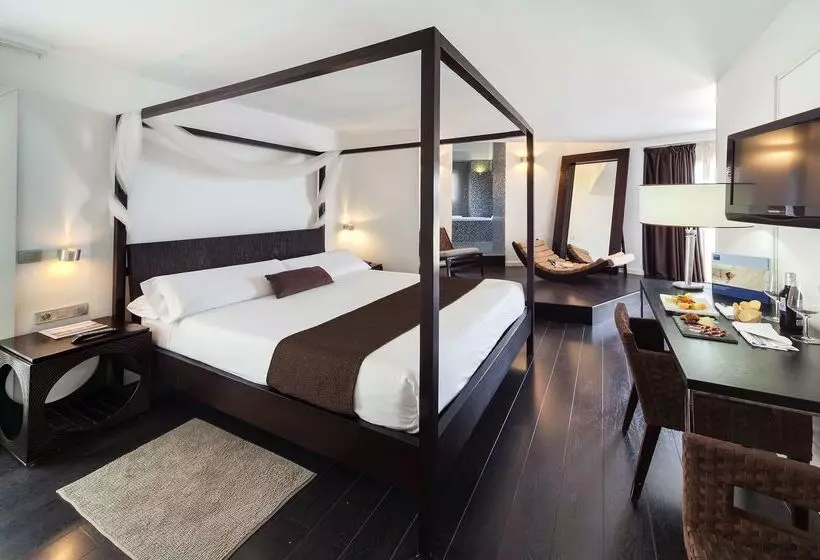 Fotos del hotel Occidental Santa Cruz Contemporáneo:  16