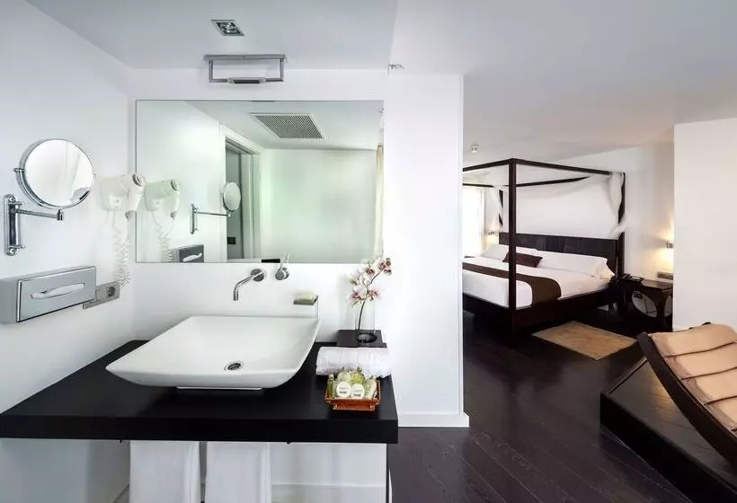 Fotos del hotel Occidental Santa Cruz Contemporáneo:  49