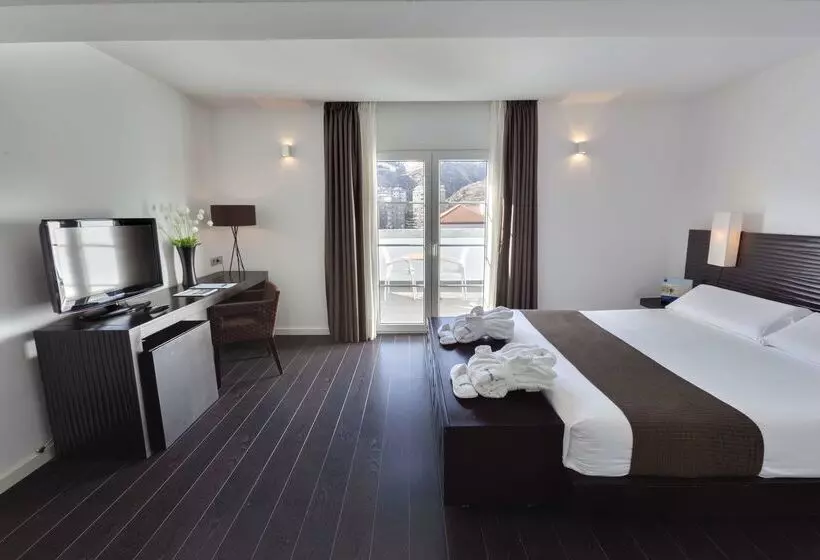 Fotos del hotel Occidental Santa Cruz Contemporáneo:  25