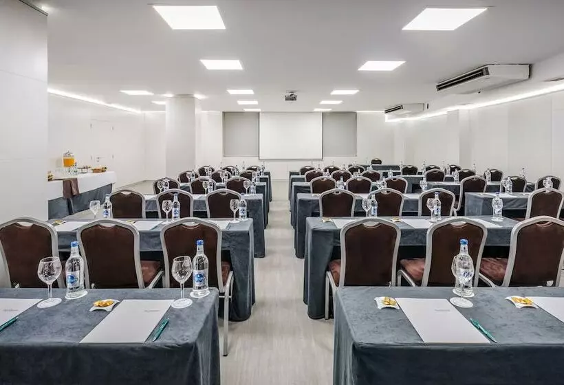 Fotos del hotel Occidental Santa Cruz Contemporáneo:  38