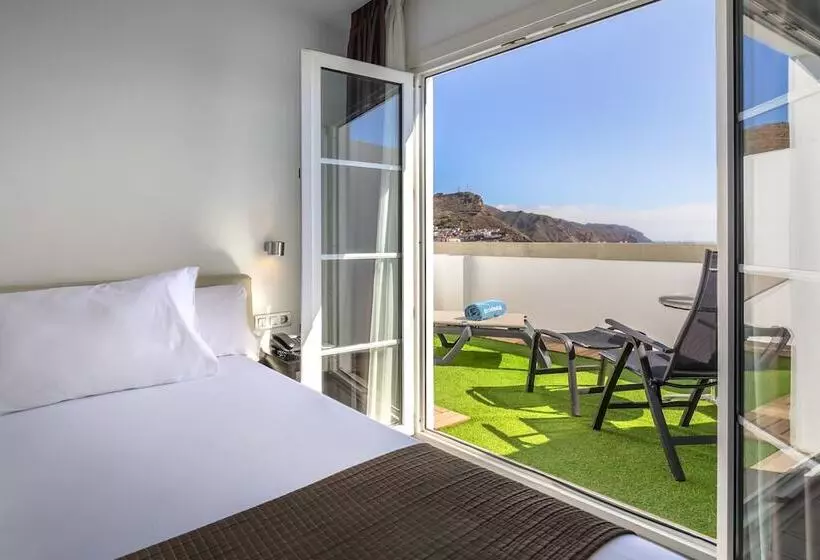 Fotos del hotel Occidental Santa Cruz Contemporáneo:  3