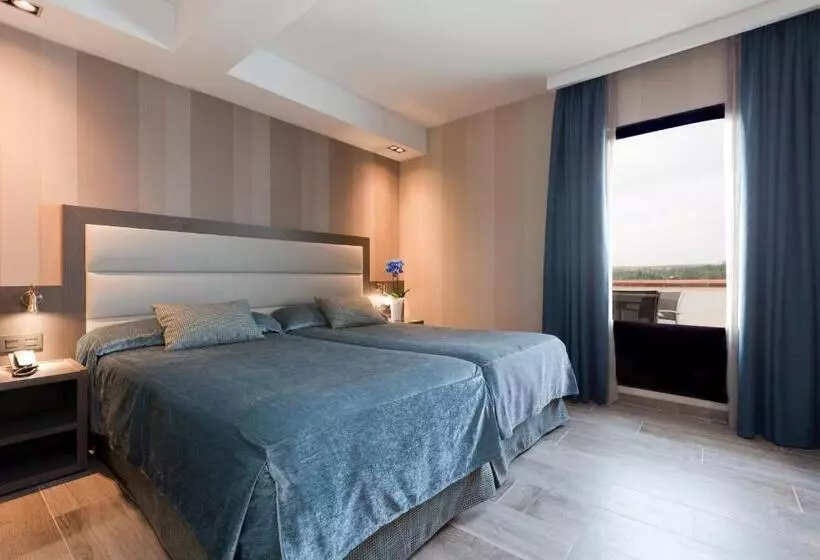 Fotos del hotel Reina Cristina:  19