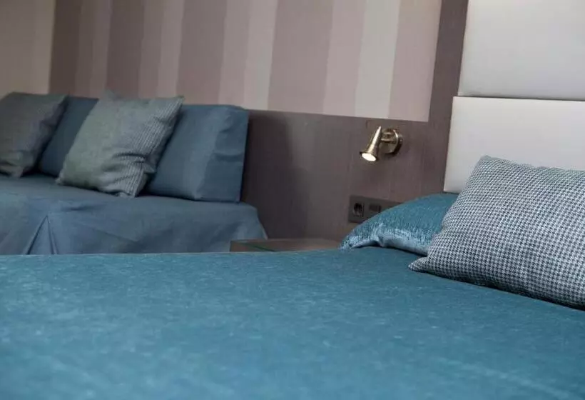 Fotos del hotel Reina Cristina:  24