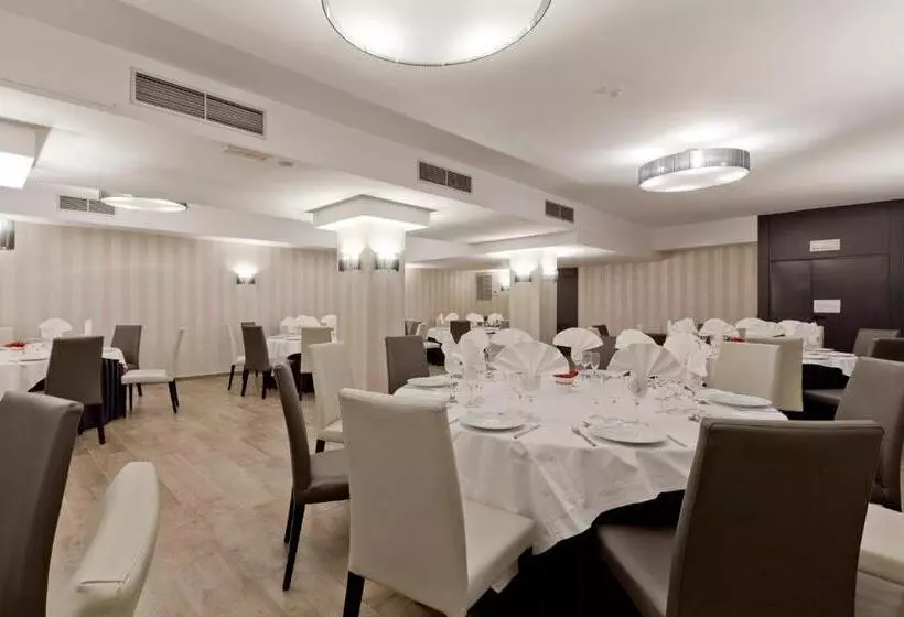 Fotos del hotel Reina Cristina:  12