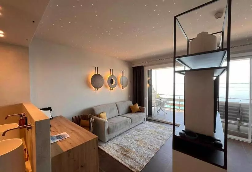 Fotos del hotel Canyelles Platja:  23