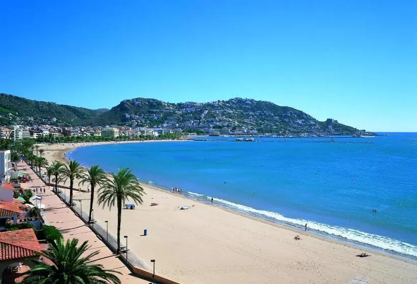 Fotos del hotel Canyelles Platja:  4