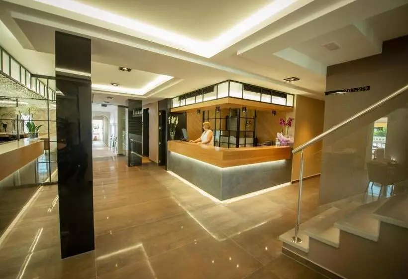 Fotos del hotel Diufain:  4