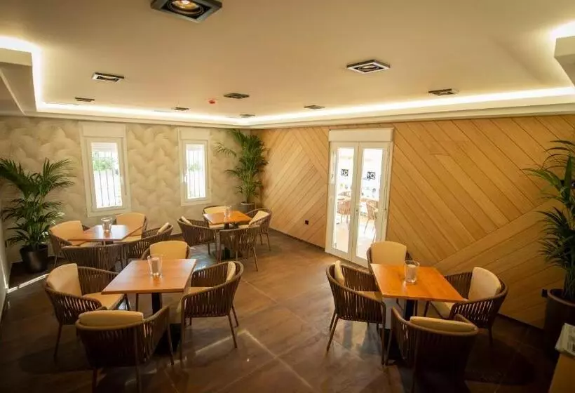 Fotos del hotel Diufain:  10