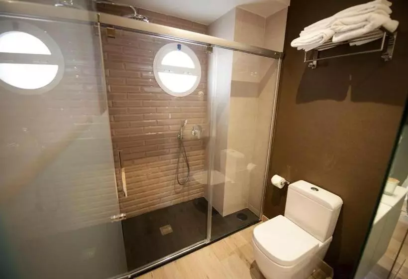 Fotos del hotel Diufain:  8