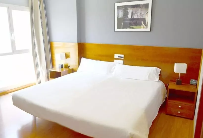 Fotos del hotel Alda Ciudad De Soria:  4